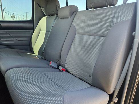 Used 2012 Toyota Tacoma PreRunner image 13