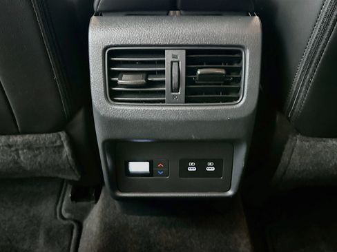 Used 2024 Nissan Rogue SL w/ SL Premium Package FWD image 29