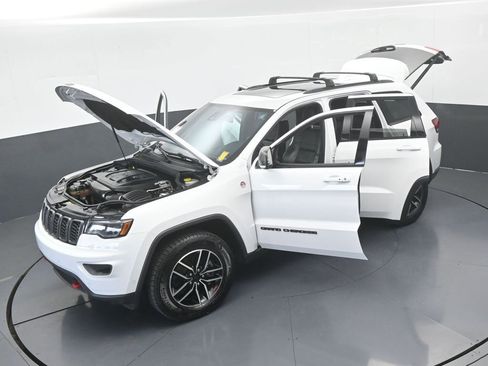 Used 2021 Jeep Grand Cherokee Trailhawk w/ Trailhawk Luxury Group AWD/4WD image 67