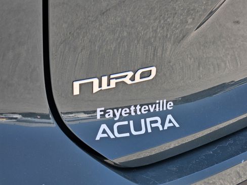 Used 2023 Kia Niro EX FWD image 15