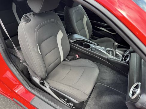Used 2016 Chevrolet Camaro LT image 18
