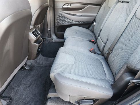 Used 2019 Hyundai Santa Fe SEL image 30