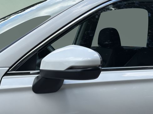 Used 2024 Honda CR-V EX-L image 28