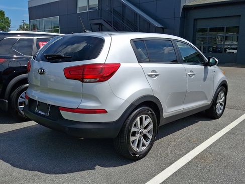 Used 2016 Kia Sportage LX AWD/4WD image 4