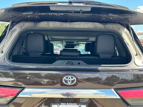 Used 2023 Toyota Sequoia Limited RWD image 18