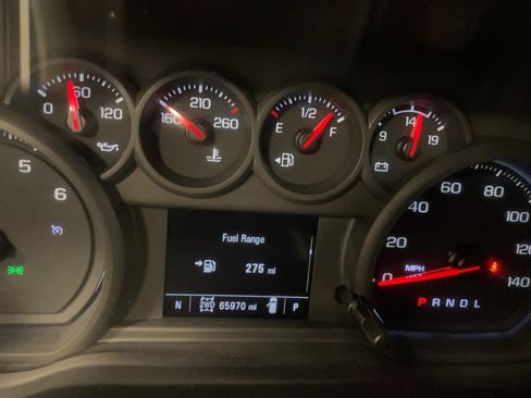 Used 2022 Chevrolet Silverado 2500 Custom w/ Custom Value Package image 14