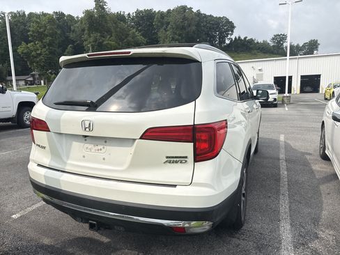 Used 2016 Honda Pilot Touring image 4