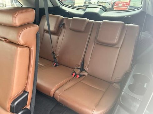 Used 2017 Toyota Highlander Limited w/ Carpet Mat Package FWD image 19