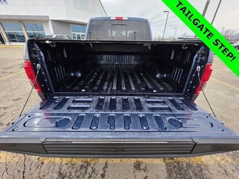 Used 2016 Ford F150 Lariat image 14