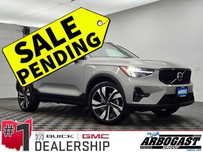 Used 2025 Volvo XC40 B5 Plus