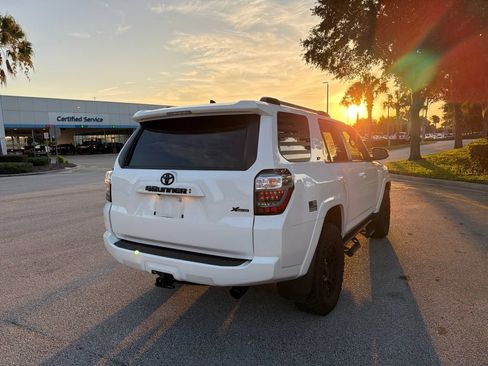 Used 2024 Toyota 4Runner SR5 Premium w/ Moonroof Package AWD/4WD image 5