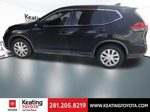 Used 2017 Nissan Rogue S FWD image 6