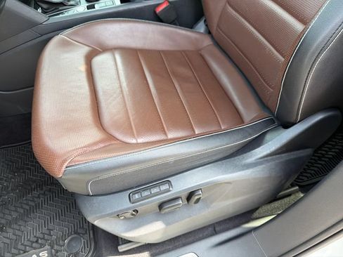 Used 2021 Volkswagen Atlas SEL Premium AWD/4WD image 19