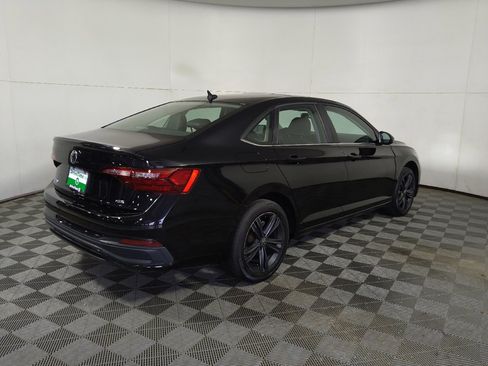 Used 2022 Volkswagen Jetta SE FWD image 10