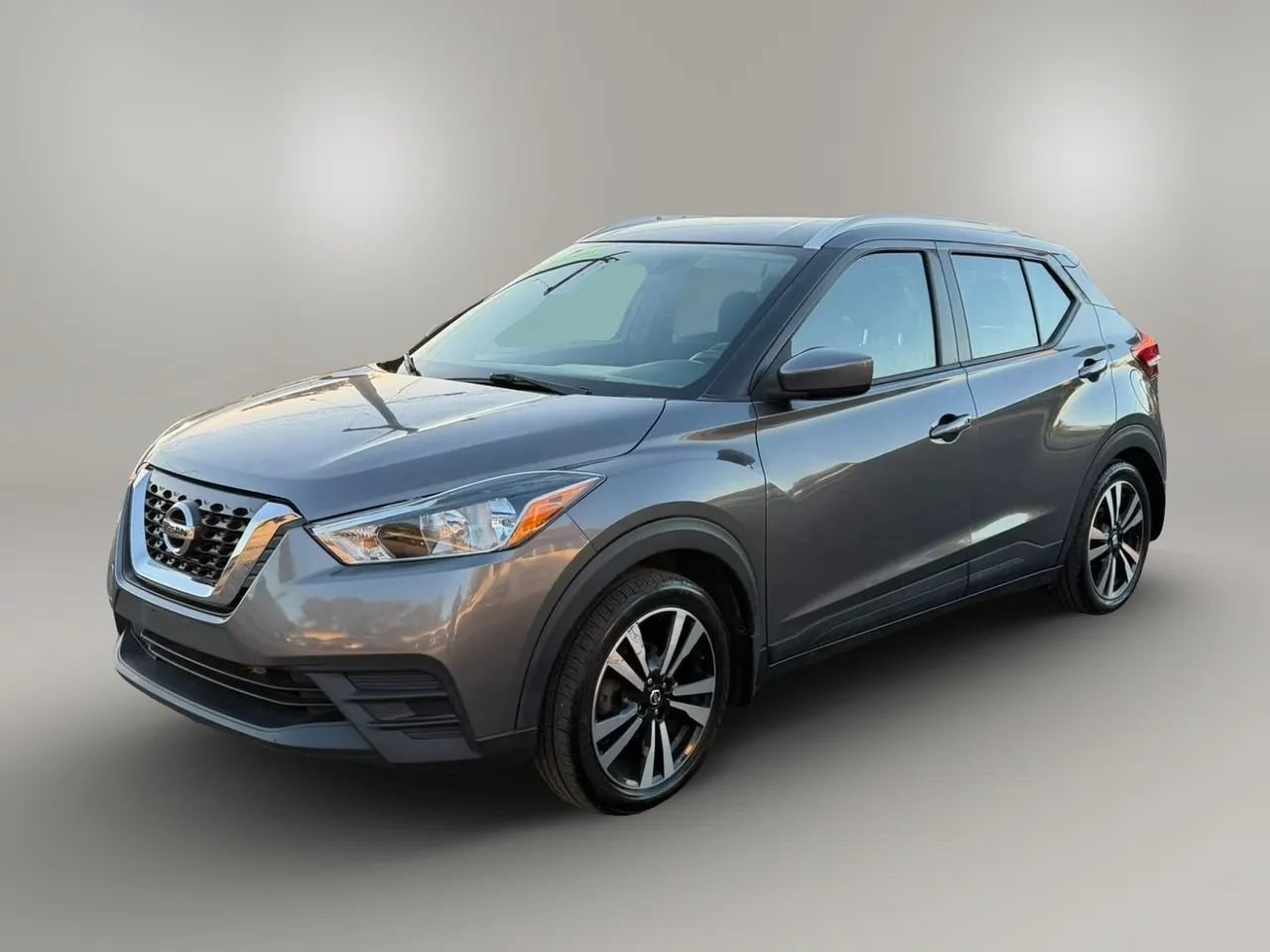 Used 2019 Nissan Kicks SV FWD image 4