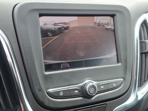 Used 2023 Chevrolet Equinox LT AWD/4WD image 17