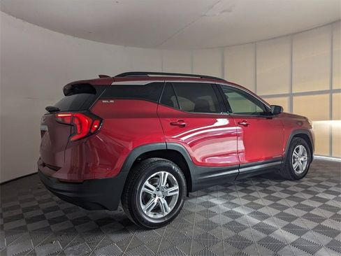 Used 2020 GMC Terrain SLE w/ Driver Convenience Package image 15