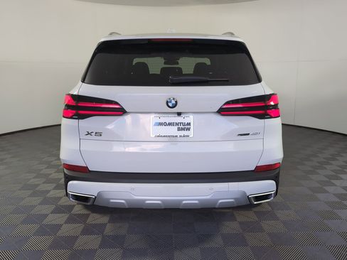 New 2026 BMW X5 sDrive40i w/ Premium Package image 8