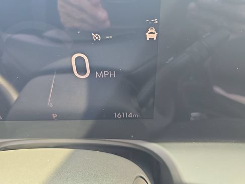 Used 2024 Buick Encore GX Preferred FWD image 19