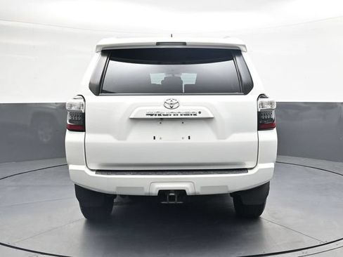 Used 2016 Toyota 4Runner SR5 Premium AWD/4WD image 5