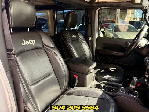 Used 2018 Jeep Wrangler Unlimited Sport S AWD/4WD image 36