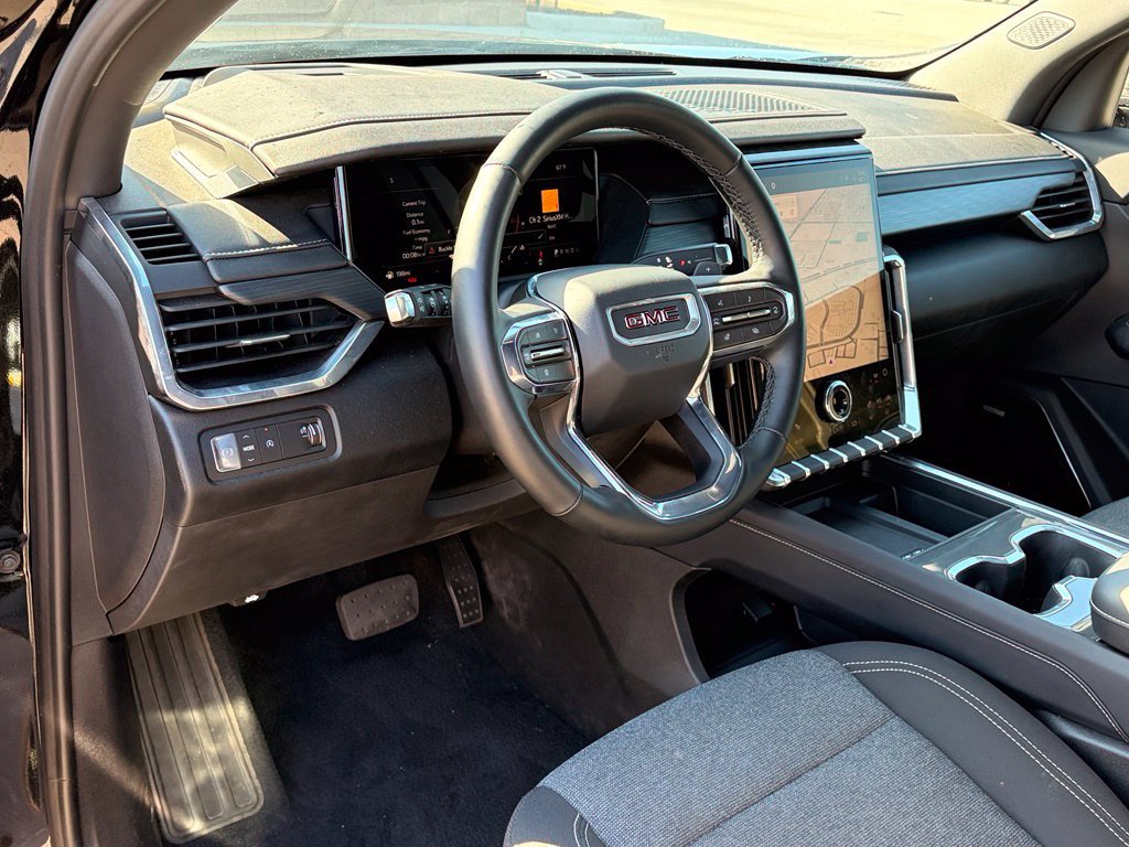 Used 2026 GMC Acadia Elevation FWD image 13