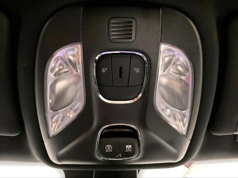 Used 2025 Jeep Compass Trailhawk w/ Sun & Sound Group AWD/4WD image 35