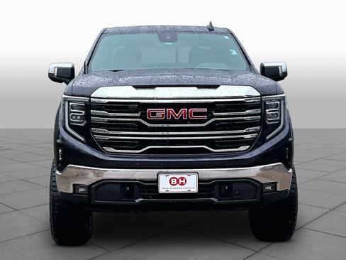 Used 2023 GMC Sierra 1500 SLT AWD/4WD image 4