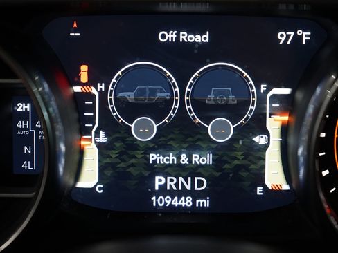 Used 2019 Jeep Wrangler Unlimited Sahara AWD/4WD image 33