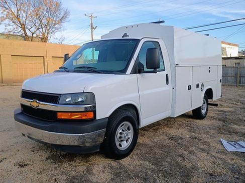 Used 2019 Chevrolet Express 3500 w/ Power Convenience Package image 61