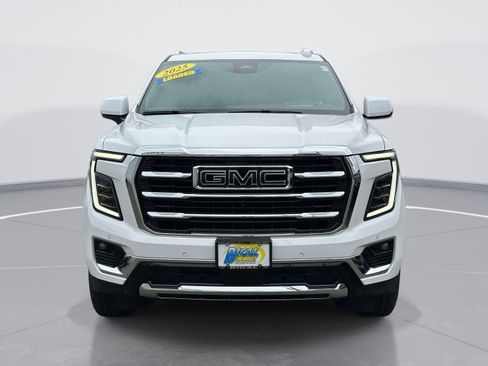 Used 2025 GMC Yukon XL Elevation w/ Technology Package AWD/4WD image 2