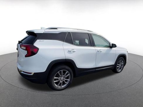 Used 2024 GMC Terrain SLT AWD/4WD image 15