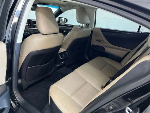 Used 2021 Lexus ES 250 w/ Premium Package AWD/4WD image 23