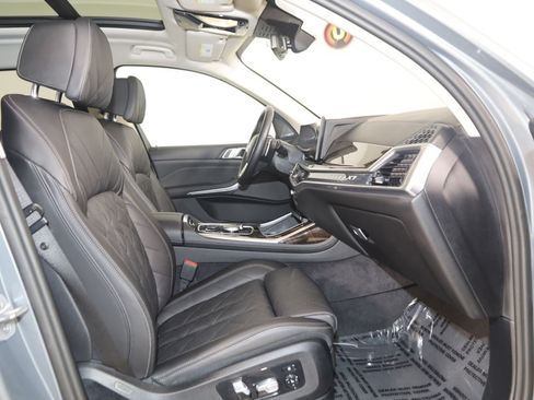 Used 2024 BMW X7 xDrive40i AWD/4WD image 14
