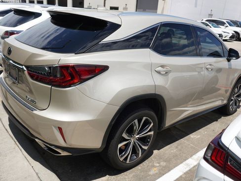 Used 2016 Lexus RX 350 FWD w/ Premium Package image 5