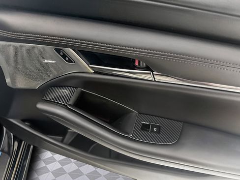 Used 2020 MAZDA MAZDA3 Hatchback w/ Premium Package image 31