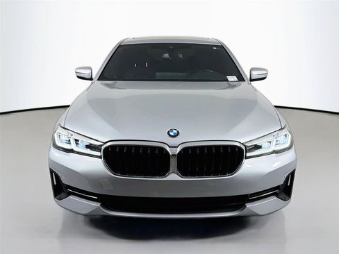 Used 2021 BMW 530e w/ Convenience Package RWD image 2