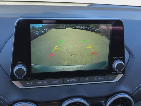 Used 2024 Nissan Sentra SV FWD image 20