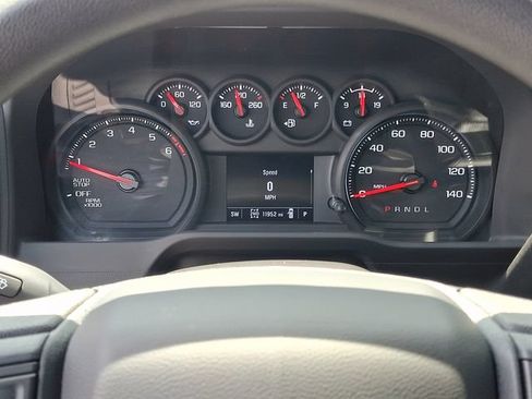 Used 2025 Chevrolet Silverado 1500 W/T w/ WT Value Package AWD/4WD image 15