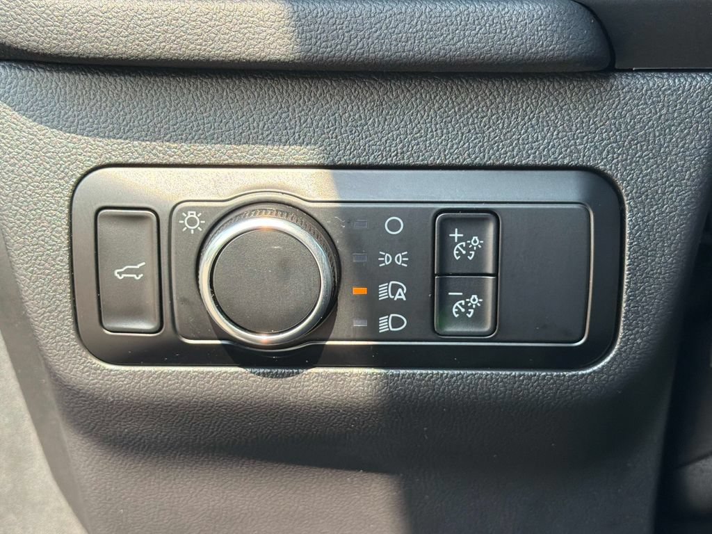 Used 2024 Ford Escape ST-Line w/ Tech Pack #1 AWD/4WD image 29