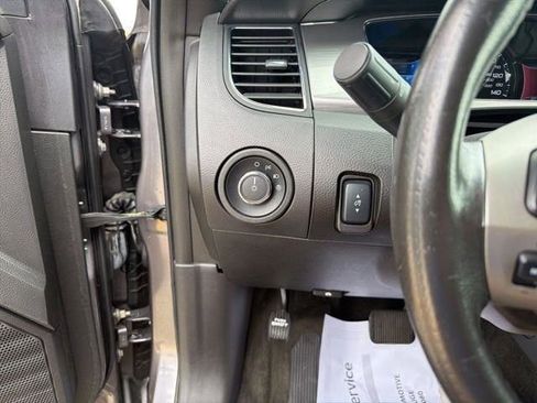Used 2013 Ford Taurus SEL image 30