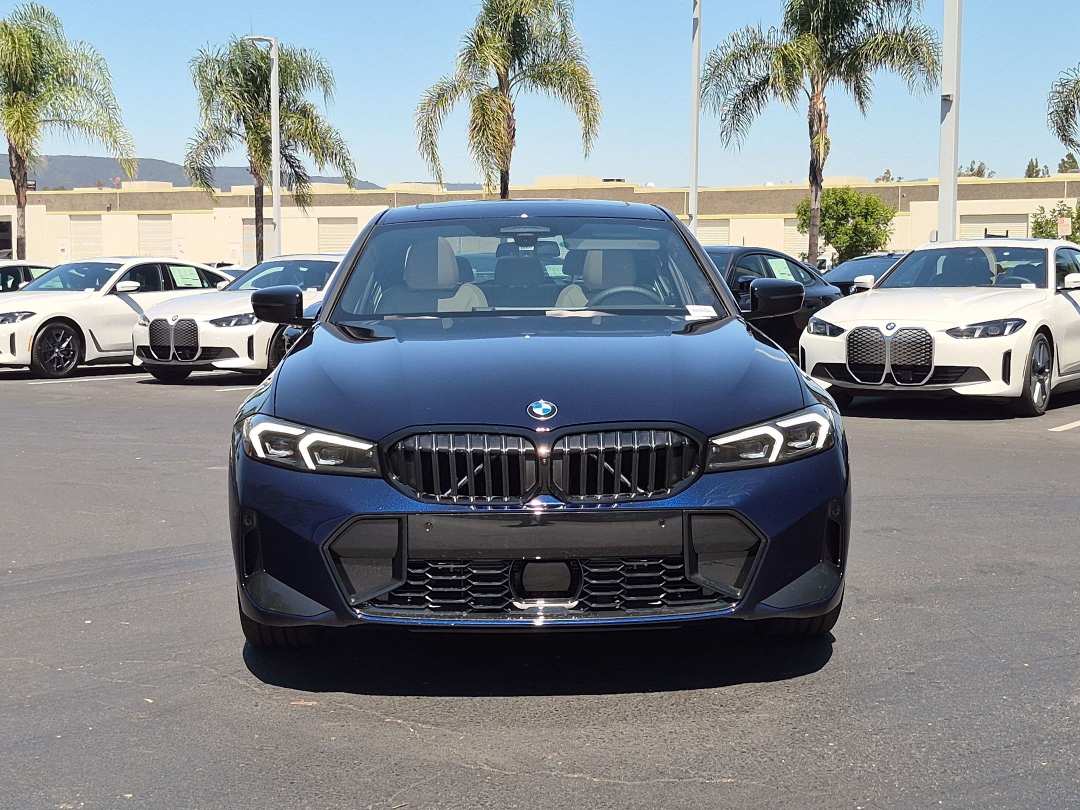 New 2026 BMW 330i Sedan w/ M Sport Package RWD image 3