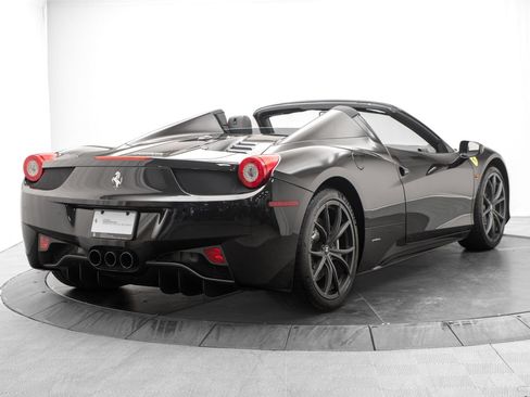 Used 2014 Ferrari 458 Spider RWD image 3