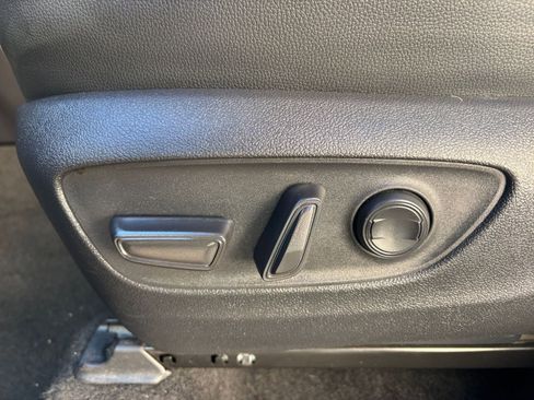 Used 2025 Toyota Grand Highlander XLE image 24