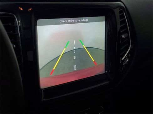 Used 2017 Jeep Compass Limited image 19