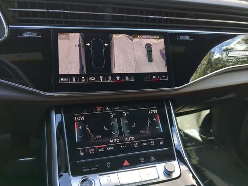 Used 2025 Audi Q8 Premium Plus w/ Premium Plus Package image 29