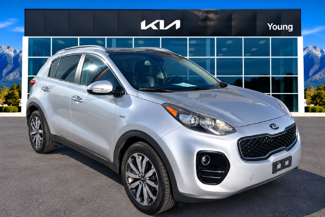 Used 2017 Kia Sportage EX w/ EX Premium Package AWD/4WD image 1