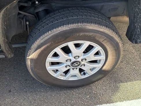 Used 2024 Toyota Tacoma SR5 image 7