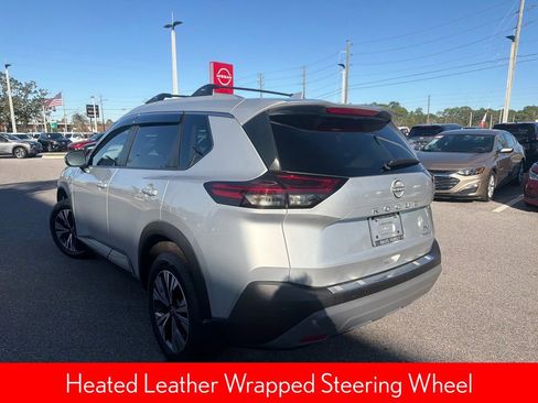 Used 2022 Nissan Rogue SV w/ SV Premium Package image 6