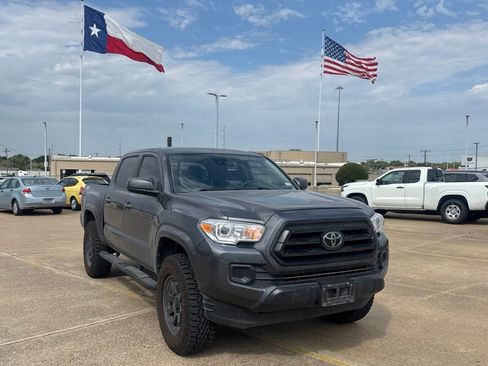 Used 2023 Toyota Tacoma SR w/ SR Convenience Package RWD image 2
